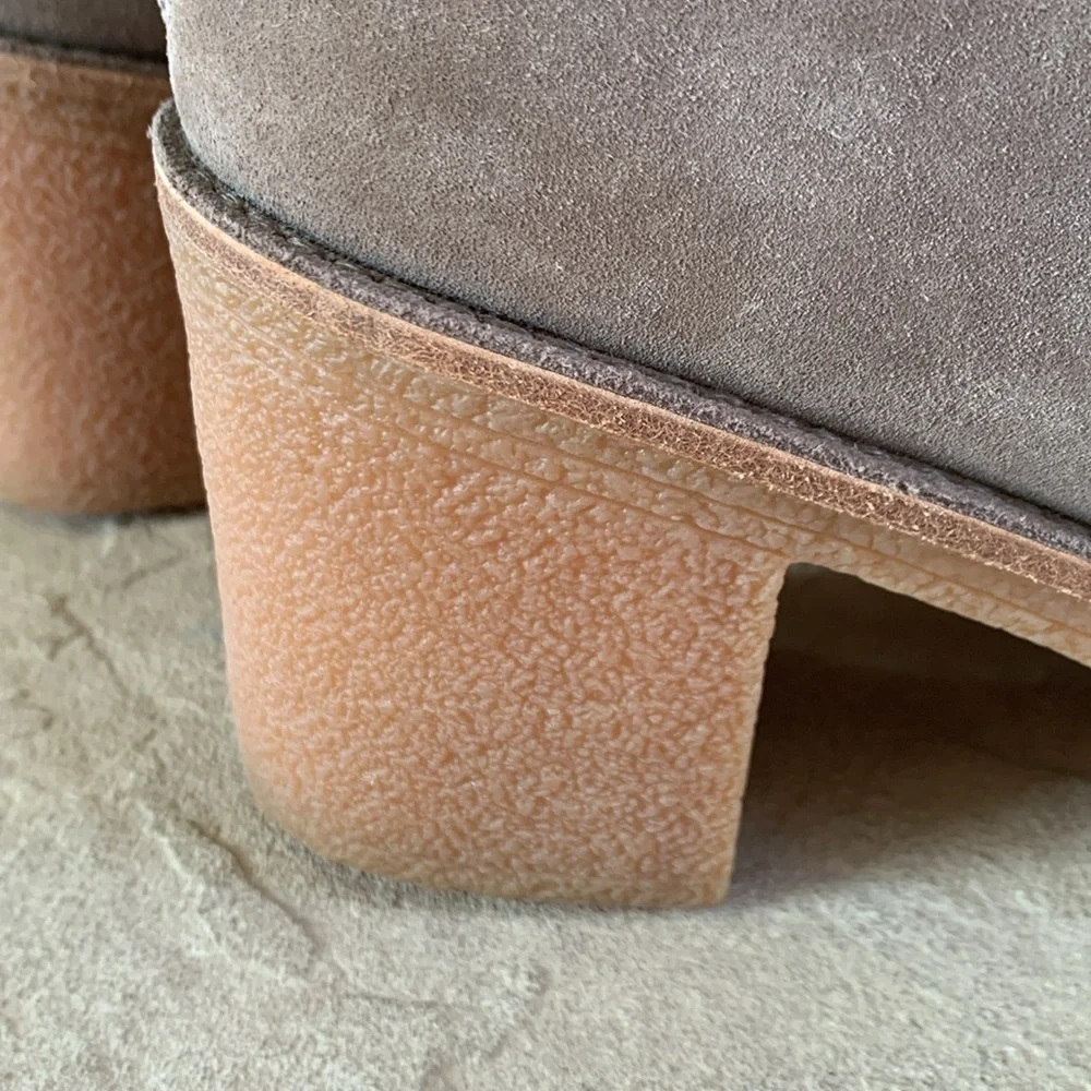 UGG sz 9 taupe heeled booties with front fringe and rubber heel